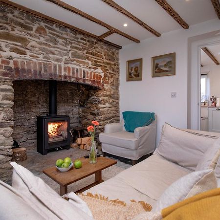 Beautiful Coastal Cottage In East Prawle Kingsbridge  Buitenkant foto